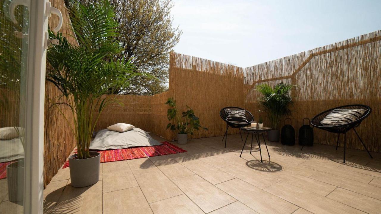 Beletage 50m Zum Strand & Grosse Terrasse Plus Parkplatz Apartment *