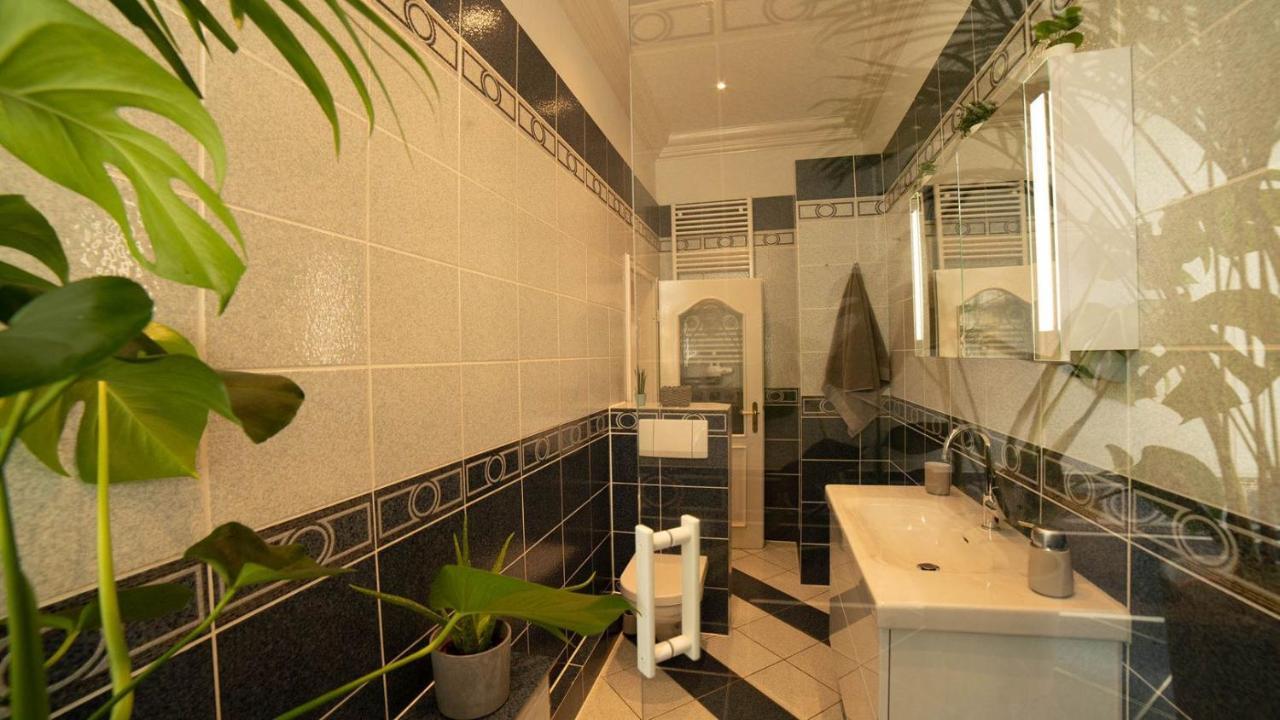 Beletage 50m Zum Strand & Grosse Terrasse Plus Parkplatz Apartment *